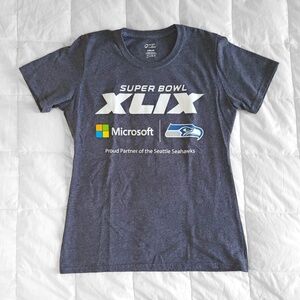 Microsoft Seahawks Gray Tee Shirt Super Bowl XLIX Women Small